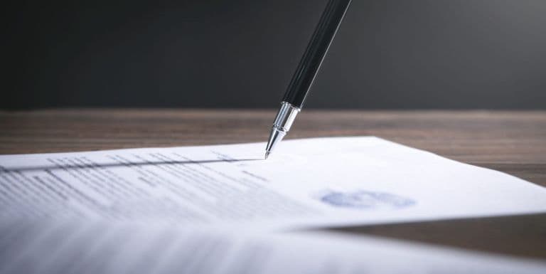 Pen,Signing,In,Contract.,Business