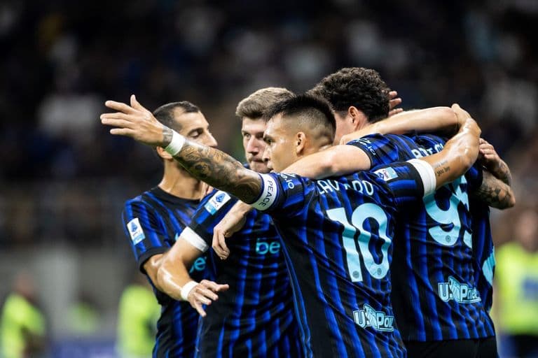 Inter players celebrate