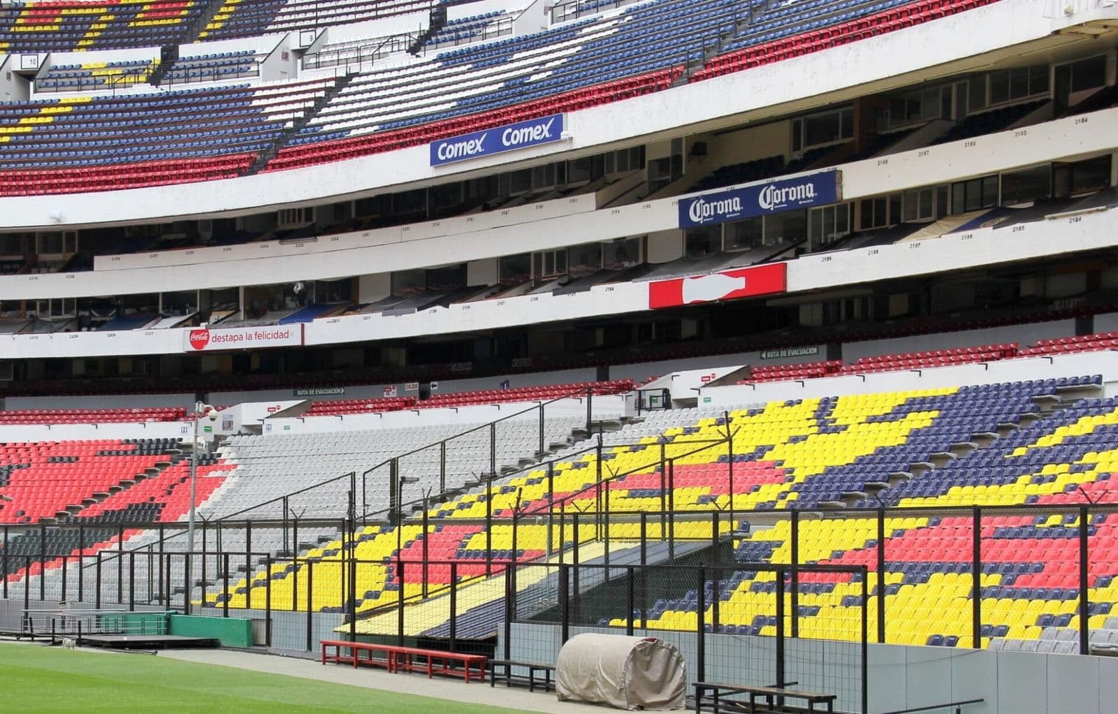 Azteca Stadium, where Mexico will compete in the 2026 World Cup / Shutterstock