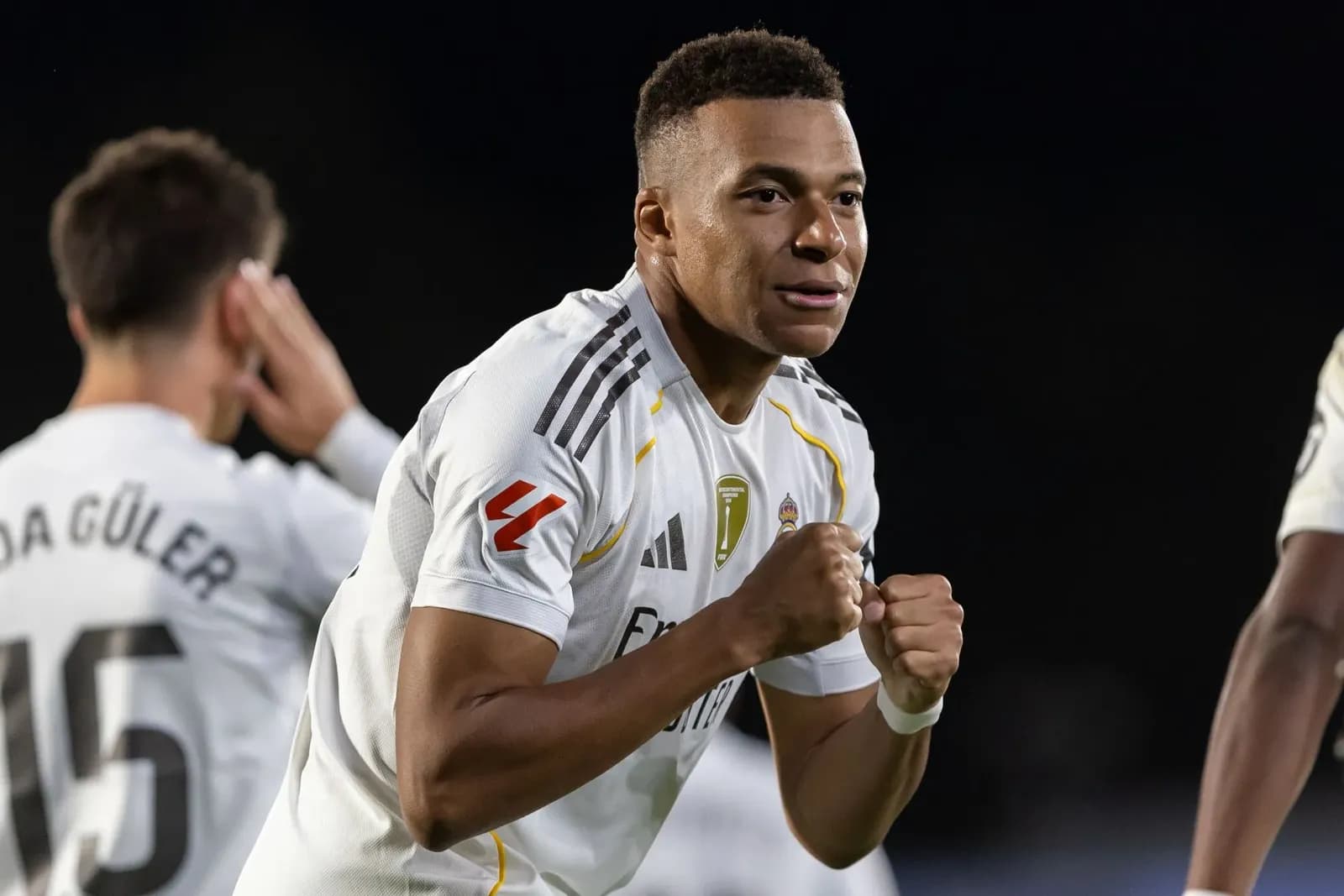 Kylian Mbappe injury kept him out of the first leg against Man City