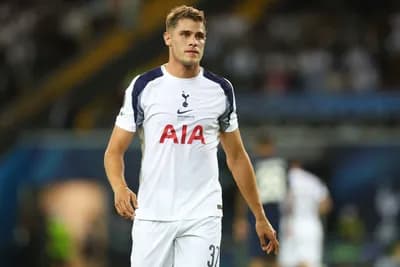 Tottenham defender Micky van de Ven