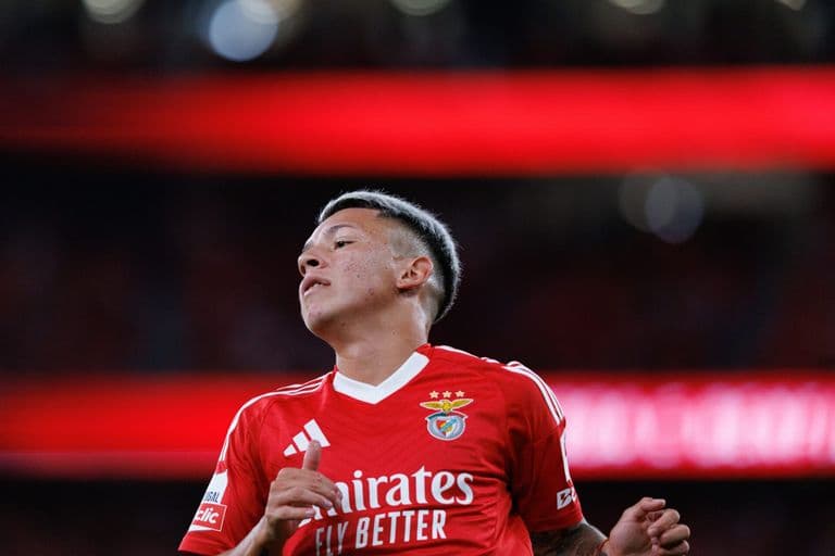 Gianluca Prestianni playing for Benfica