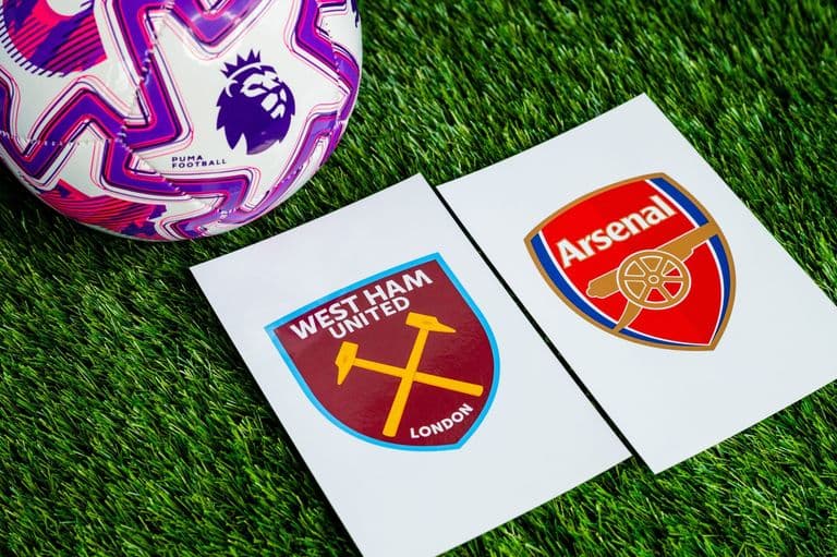 West Ham vs Arsenal logos